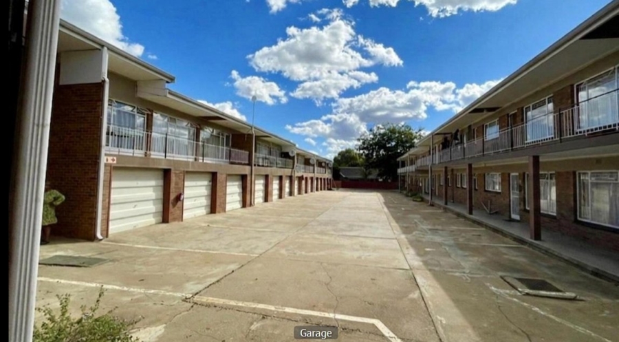 2 Bedroom Property for Sale in Flamwood North West